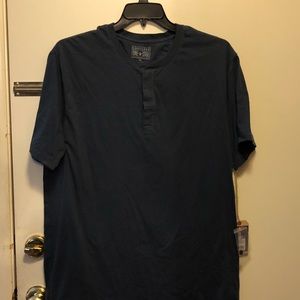 Converse granddad close style t-shirt size xl. New